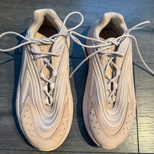 Stylish Beige Sneakers